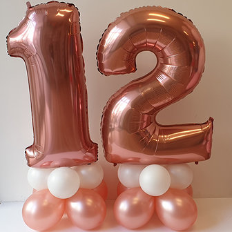 Lovedeco - Mega cijfer ballonpilaar 12 rozé goud en wit